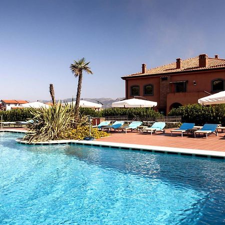 Il Picciolo Etna Golf Resort&Spa Castiglione De Sicilia Esterno foto